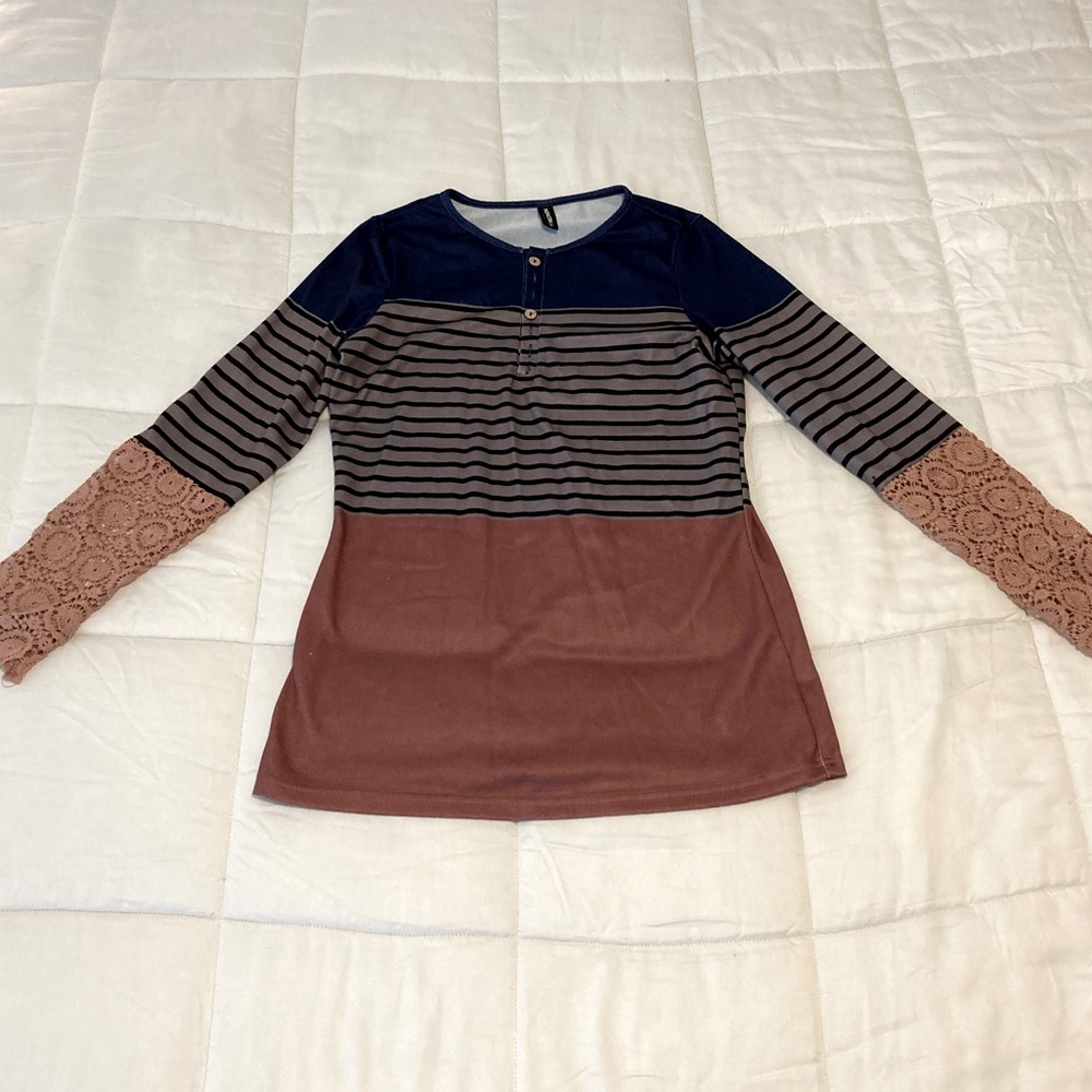 Women’s quarter sleeve multicolored shirt